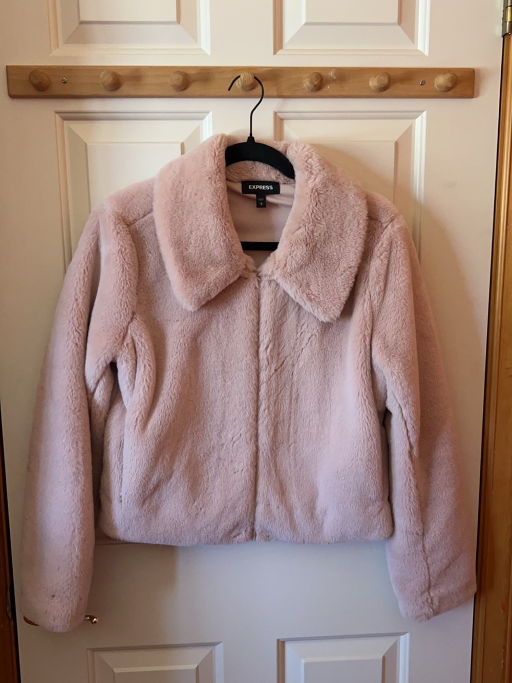 Express Faux Fur Jacket - Picture 3 of 5